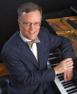 Malcom Halliday, piano